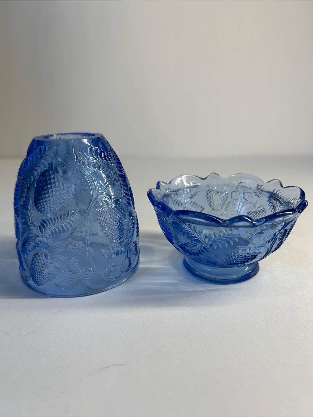 Fenton Provinical Blue Inverted Strawberry Fairy Lamp Vintage MCM - Picture 6 of 10